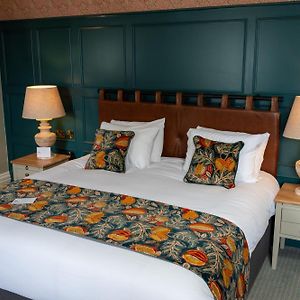 The Royal Inn By Chef & Brewer Collection